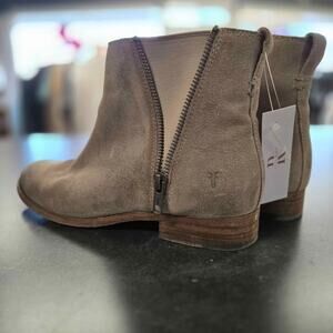 FRYE boots. Women's 7